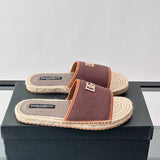 Espadrilhe DG com logo gravado marrom