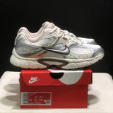Nike V5 RNR prata