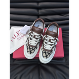 Tênis Valentino Garavani One Stud XL em Couro Nappa e tecido Toile Iconographe Bege/Preto