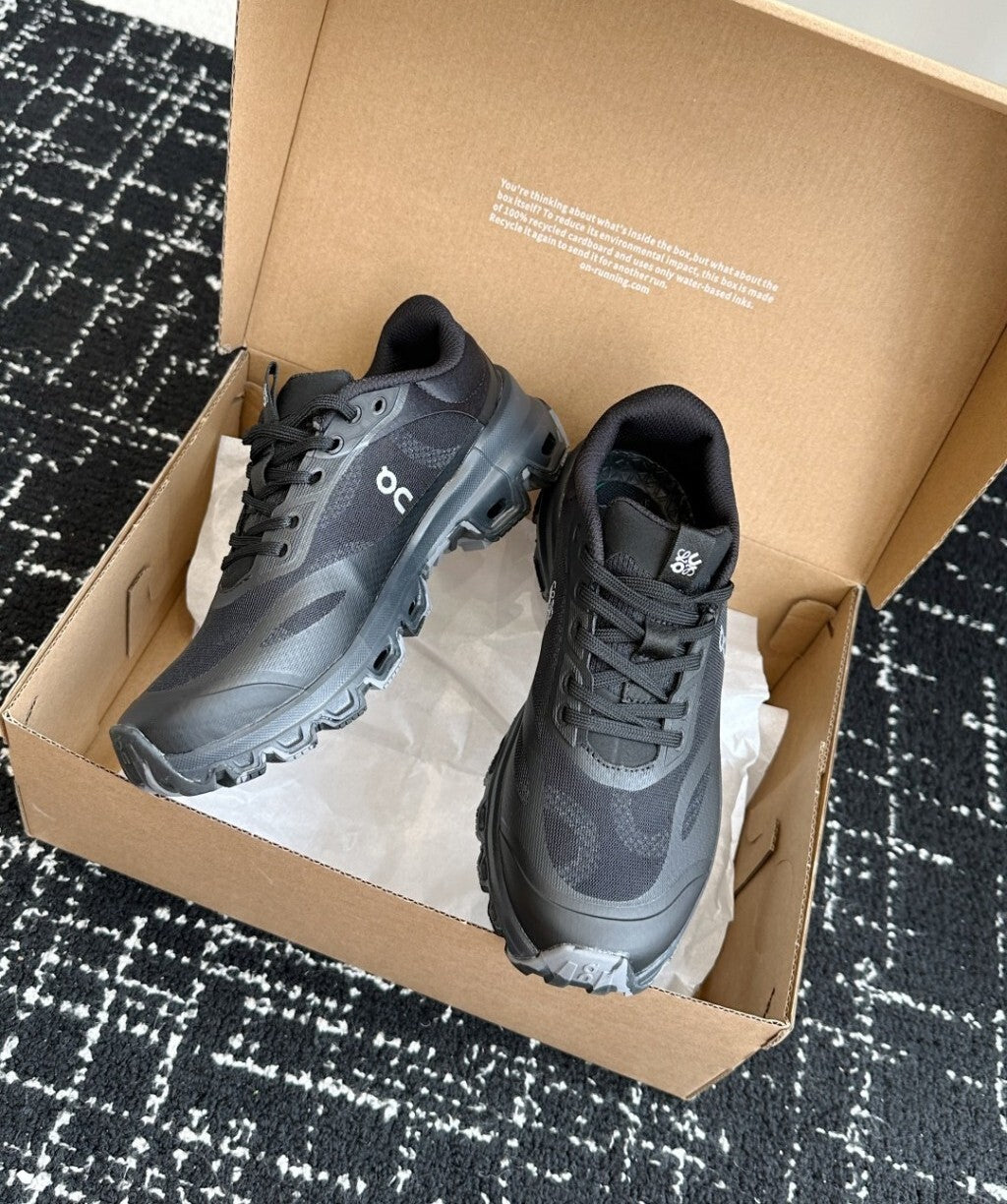 Tênis On Cloudventure 2.0 x LOEWE Preto