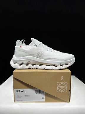 Tênis On Cloudtilt x LOEWE branco