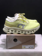 Tênis On Running Cloudmonster 3 amarelo