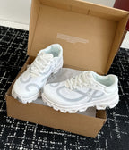 Tênis On Cloudventure 2.0 x LOEWE Branco