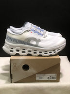 Tênis On Running Cloudmonster 3 branco/cinza