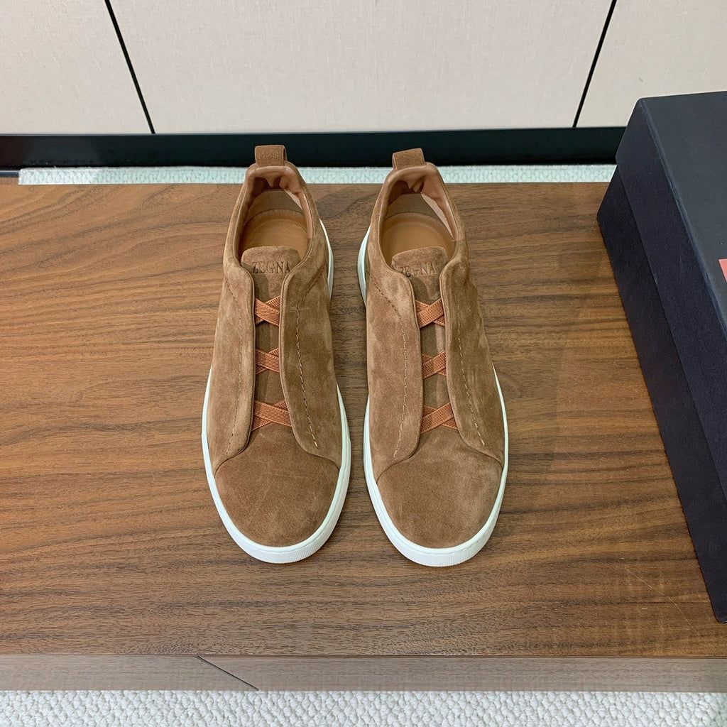 Zegna Triple Stitch em Camurça Marrom