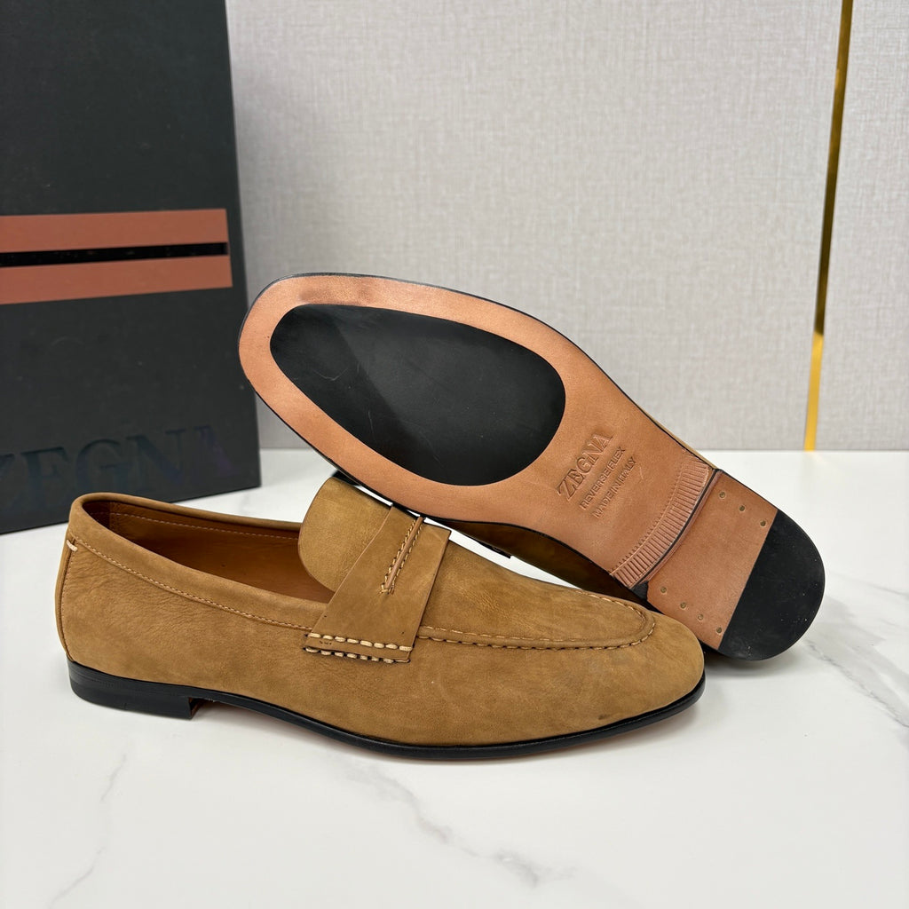 Mocassim Zegna Penny Loafer camurça caramelo