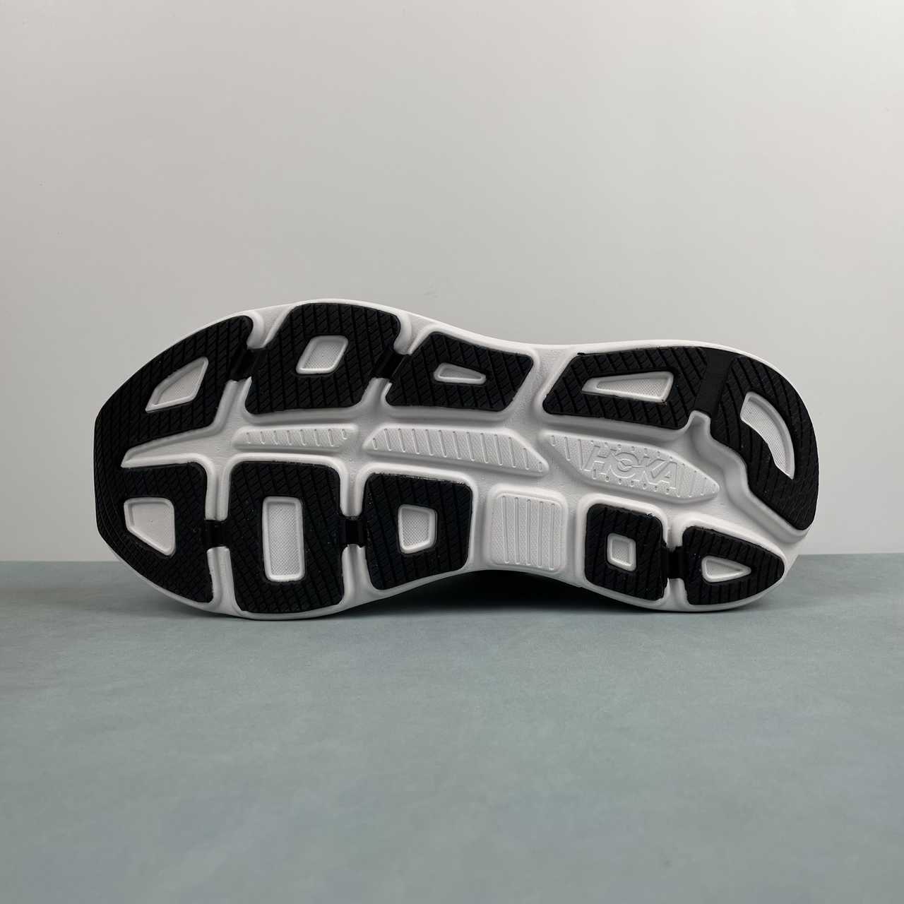 Tênis HOKA One One Bondi 9 Preto/Branco