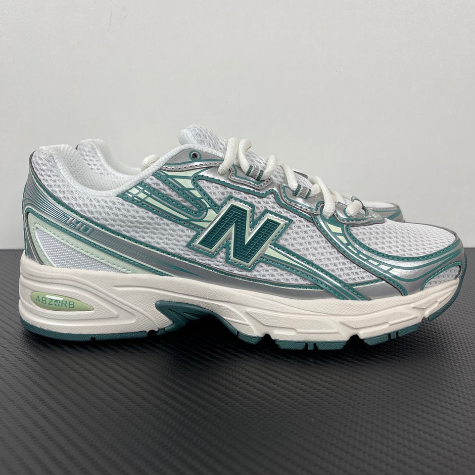 Tênis New Balance NB 740 verde