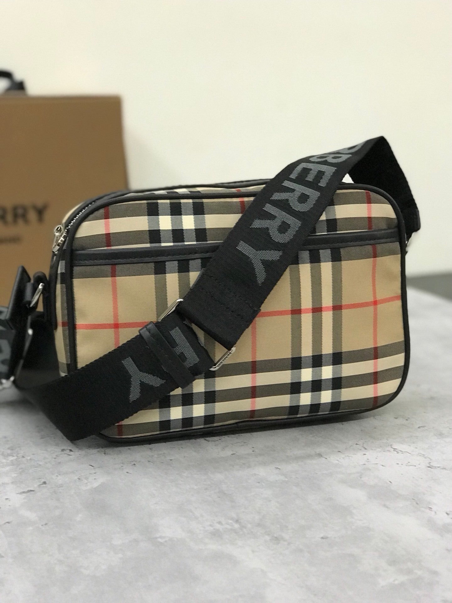 Bolsa Pochete Burberry Xadrez 22.5×8.2×14.5CM