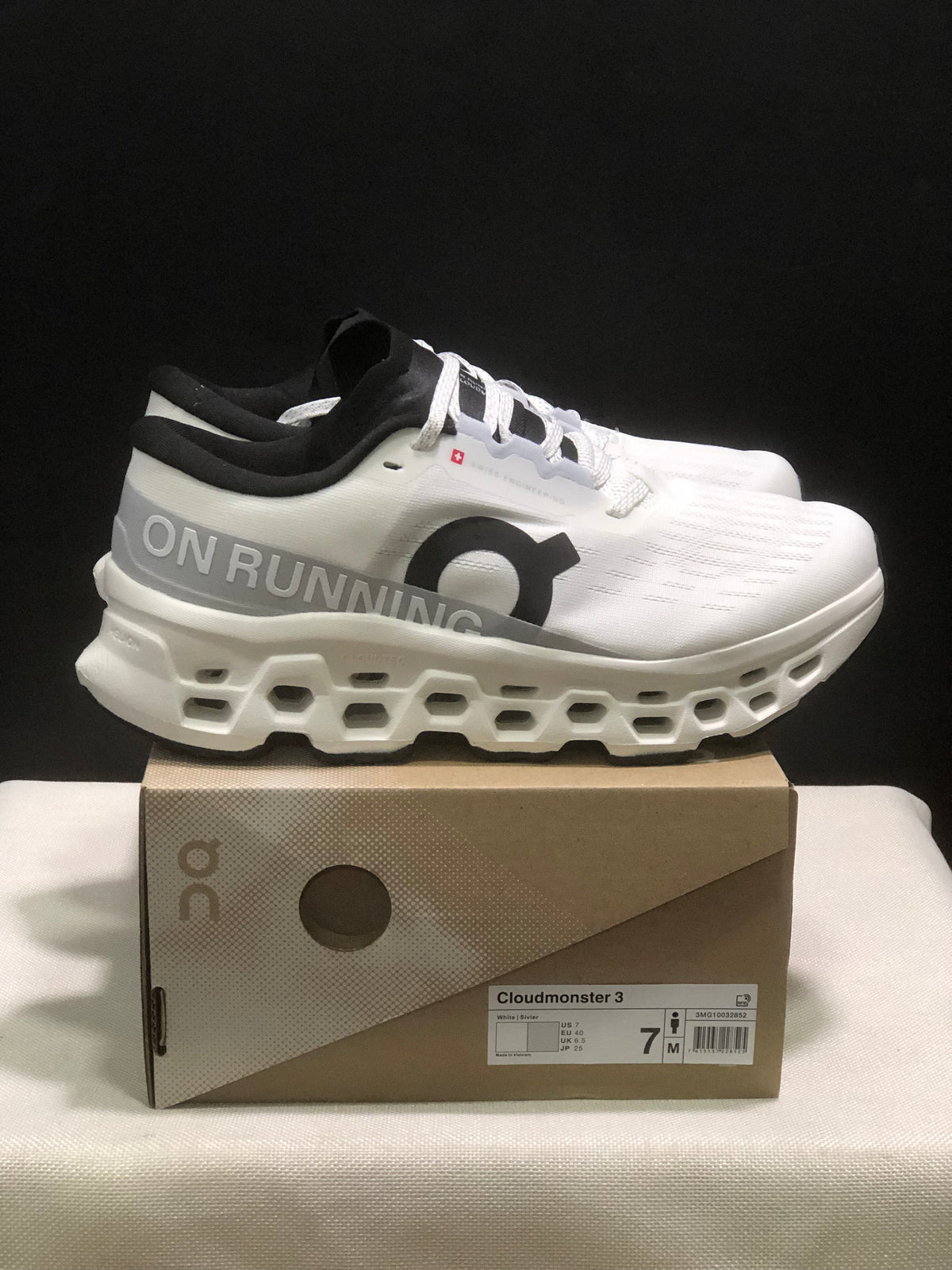 Tênis On Running Cloudmonster 3 Branco/preto