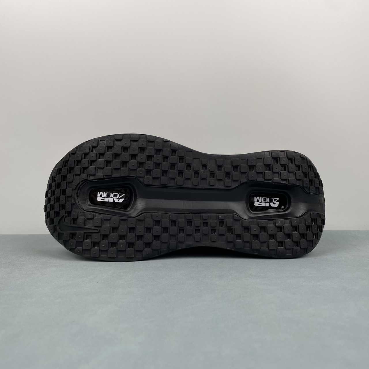 Vomero Premium Preto