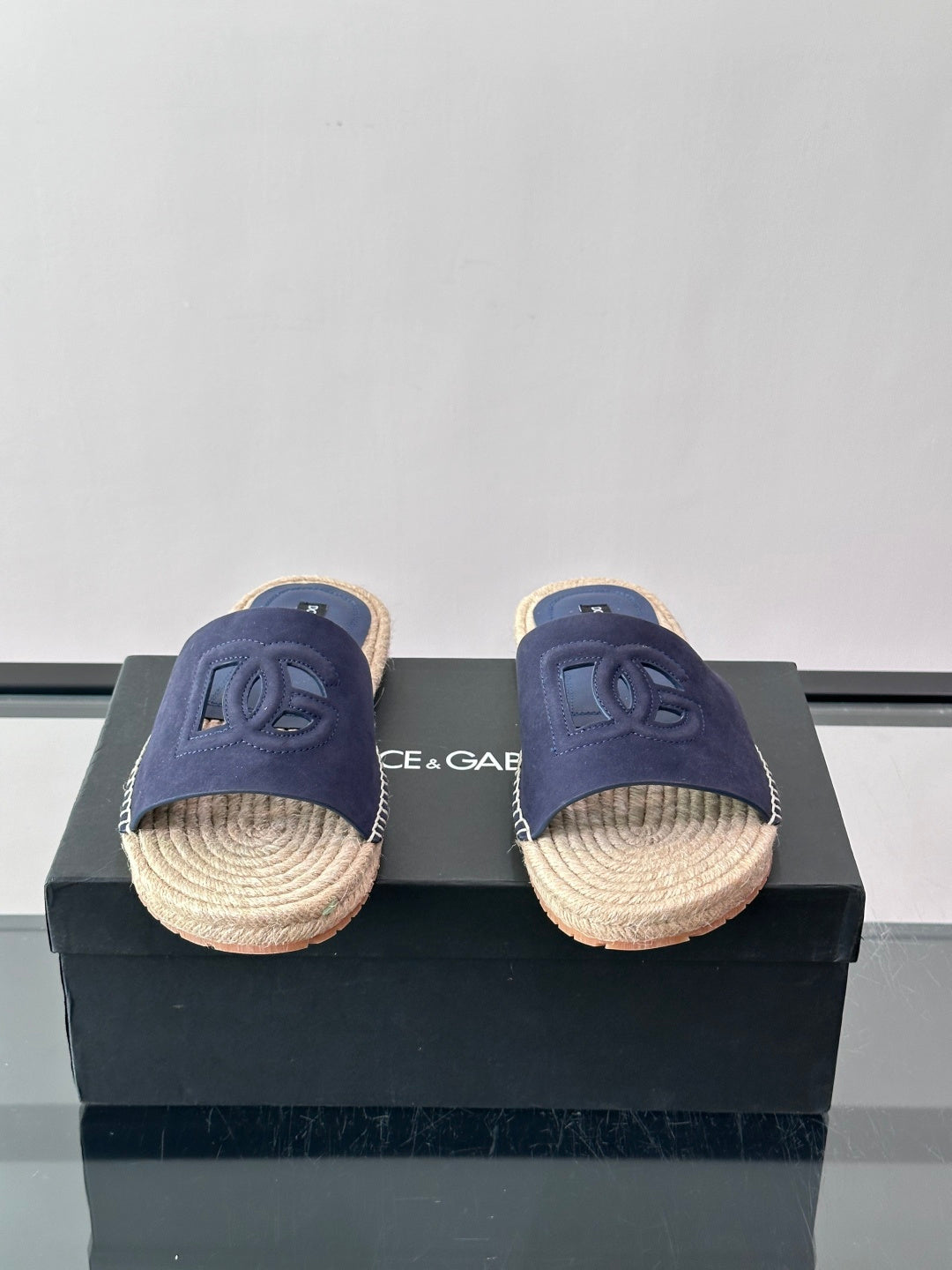 Espadrilhe DG com logo gravado azul camurça