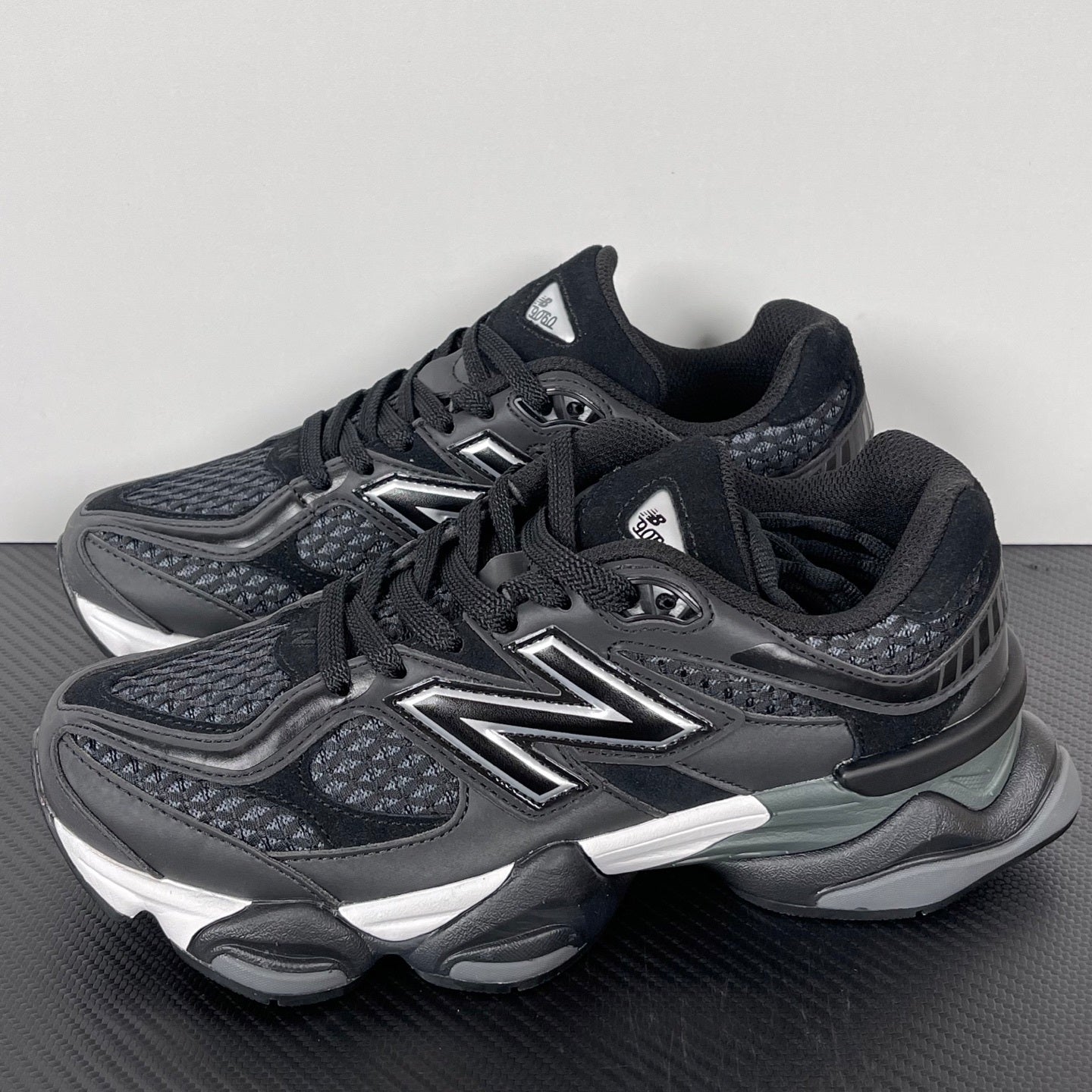 NEW BALANCE 9060 preto