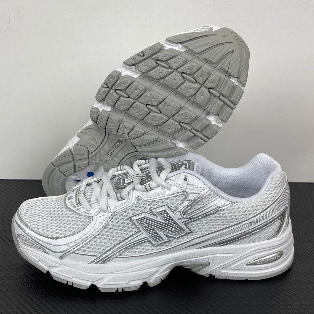 Tênis New Balance NB 740 branco/prata