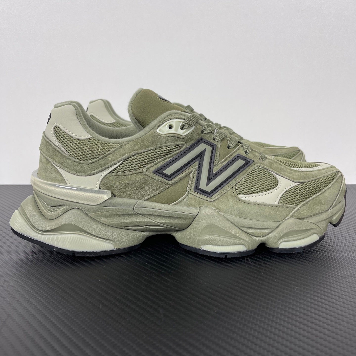 NEW BALANCE 9060 verde militar