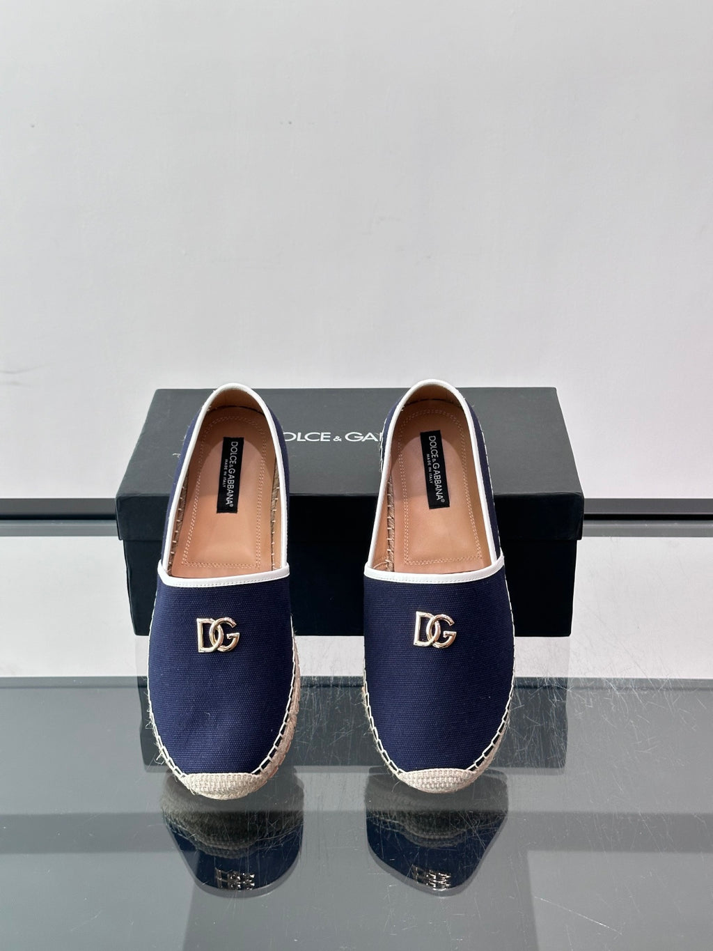 Espadrilhe DG com logo gravado azul