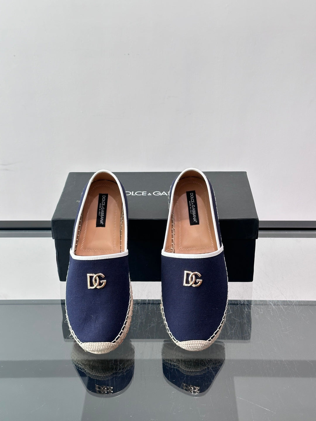 Espadrilhe DG com logo gravado azul
