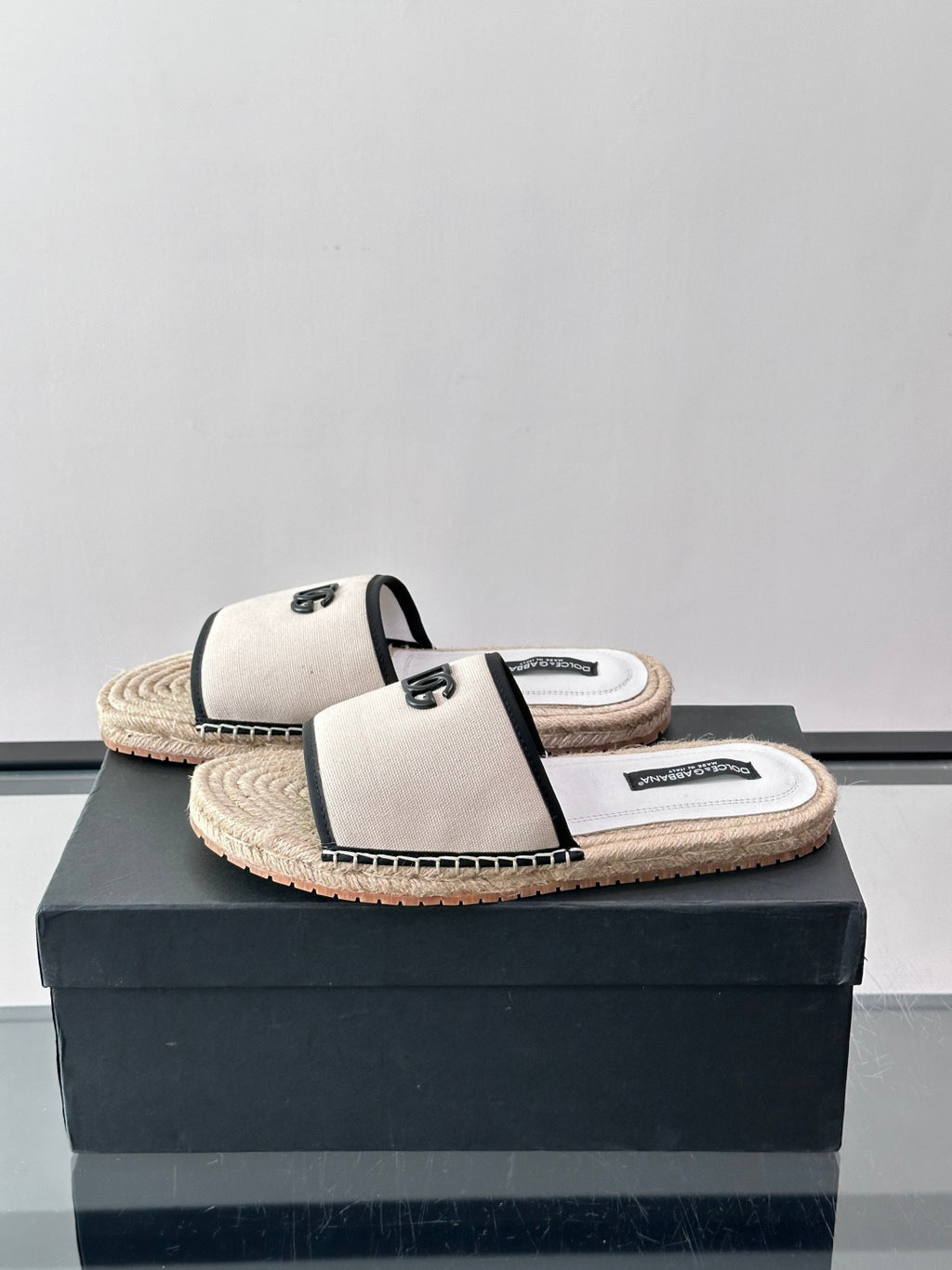 Espadrilhe DG com logo gravado off white