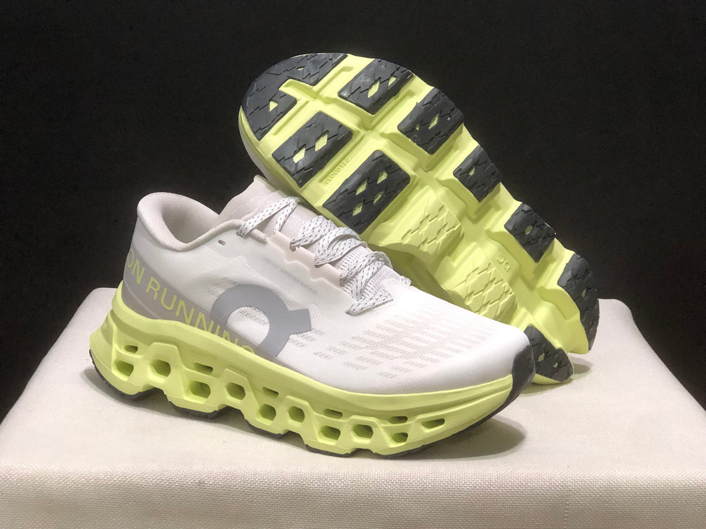 Tênis On Running Cloudmonster 3 branco/amarelo