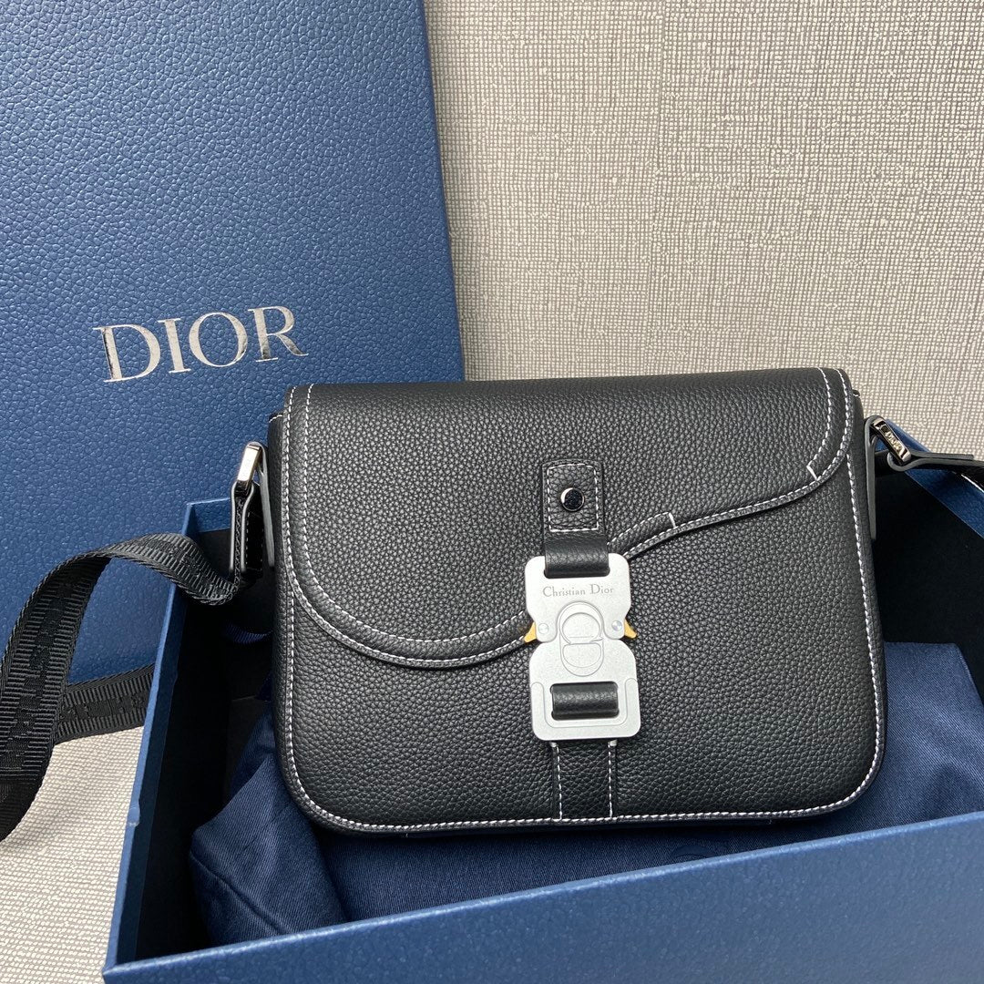 Bag Dior Saddle Messenger Pequena Preto 23x18x6CM