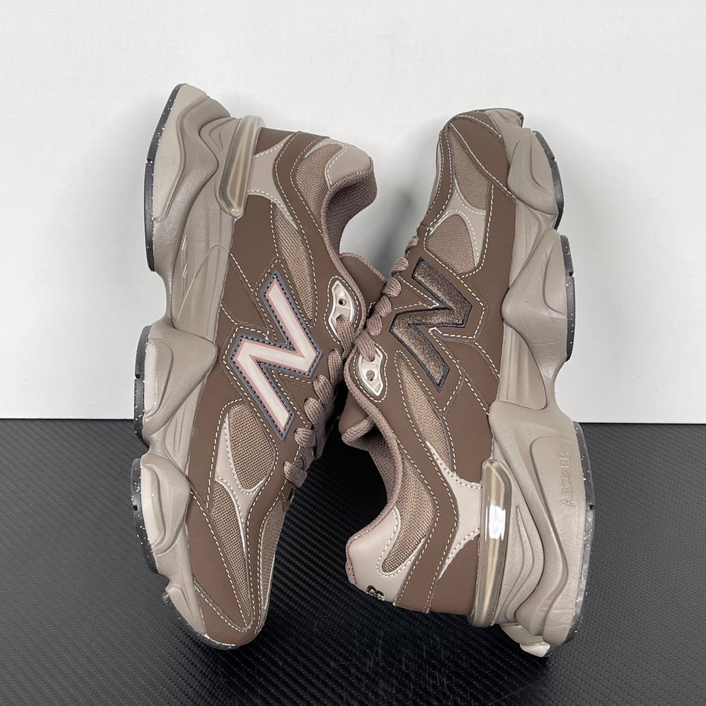 NEW BALANCE 9060 marrom