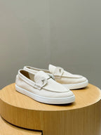 C. Louboutin Mocassim Chambeliboat Bege