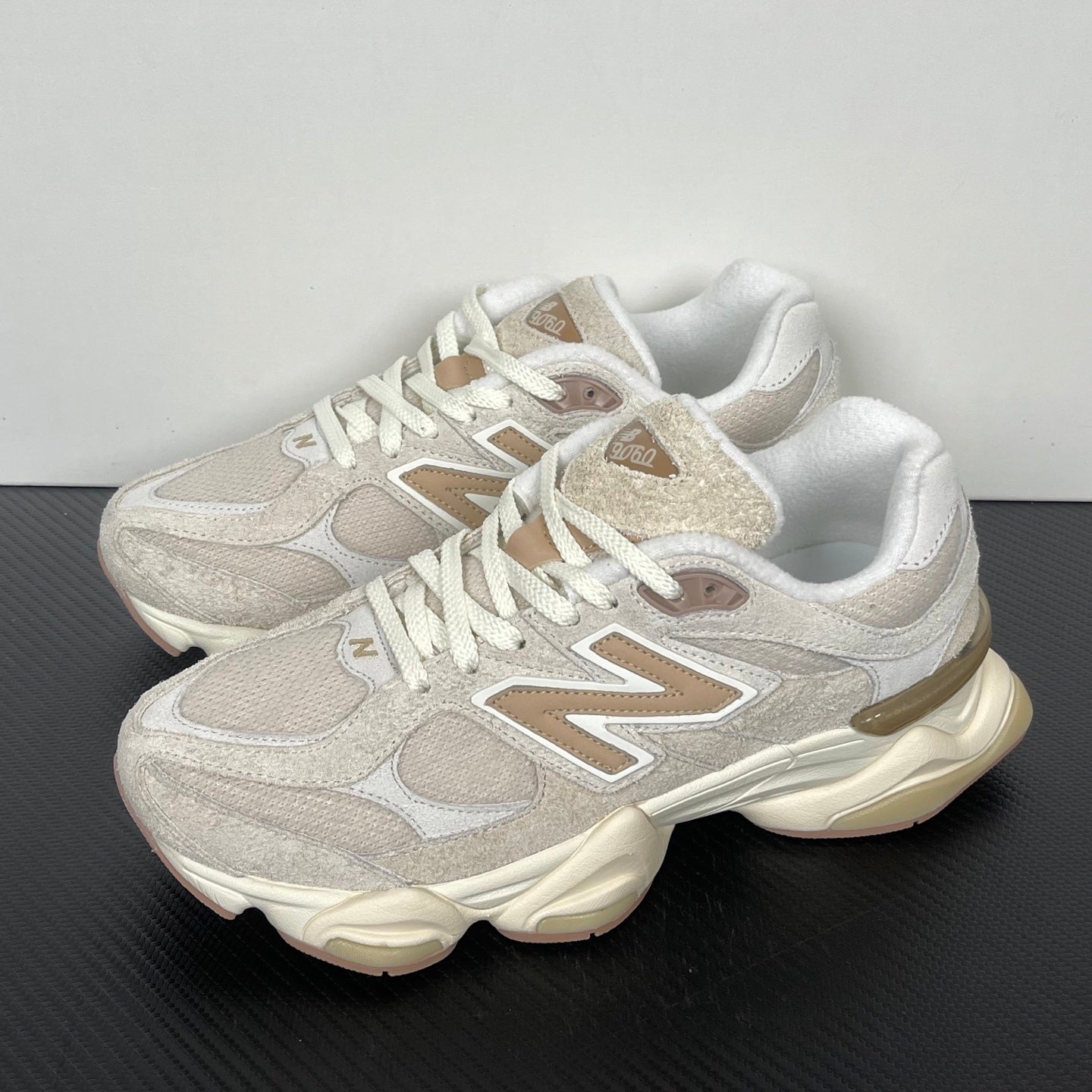 NEW BALANCE 9060 bege/marrom