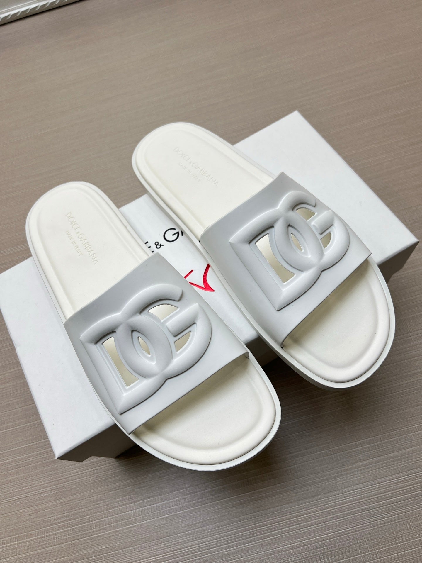 Slide D&G Branco