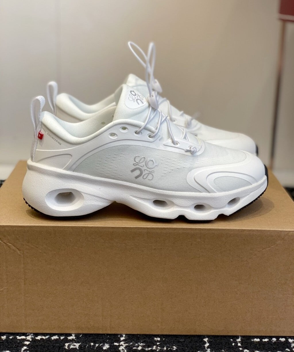 Tênis On Cloudsolo x LOEWE Branco