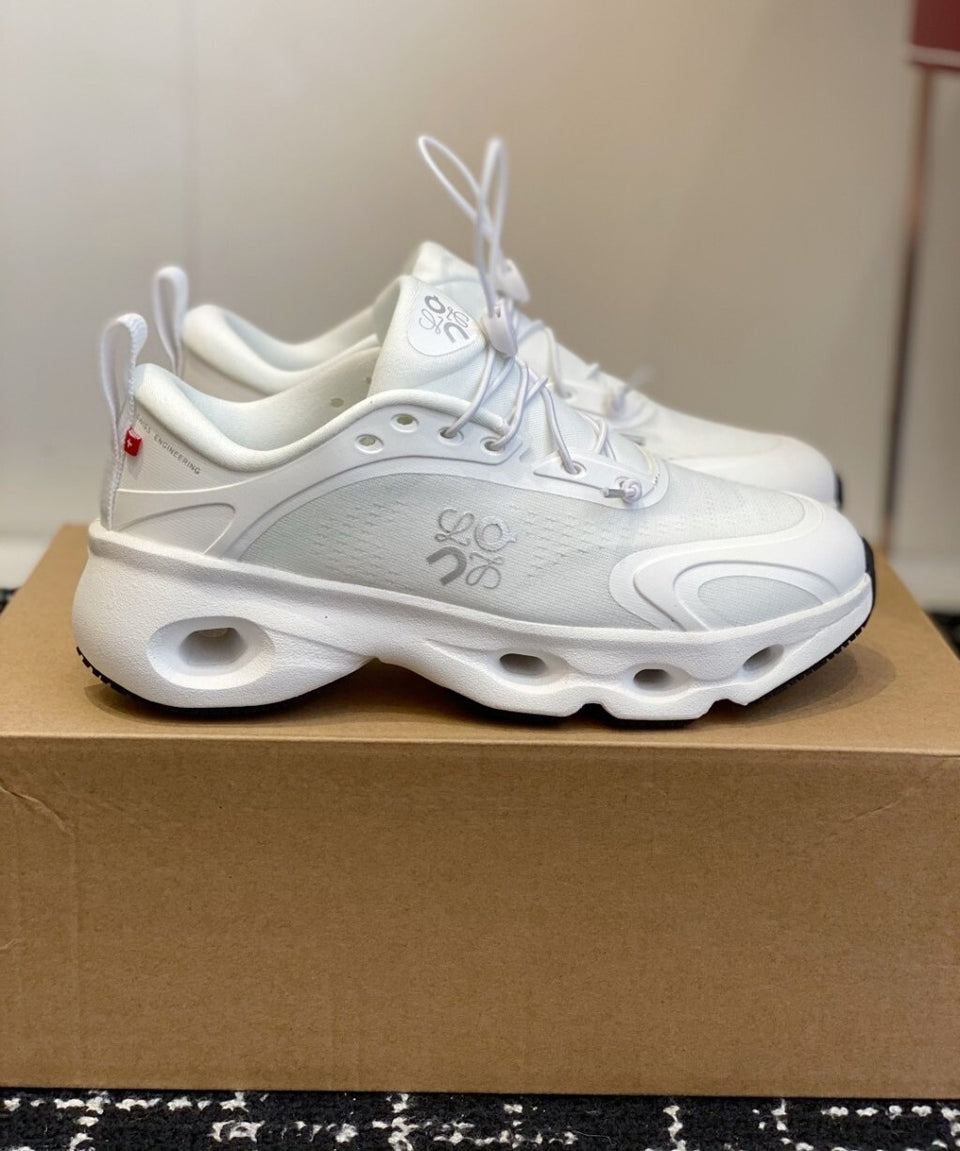 Tênis On Cloudsolo x LOEWE Branco