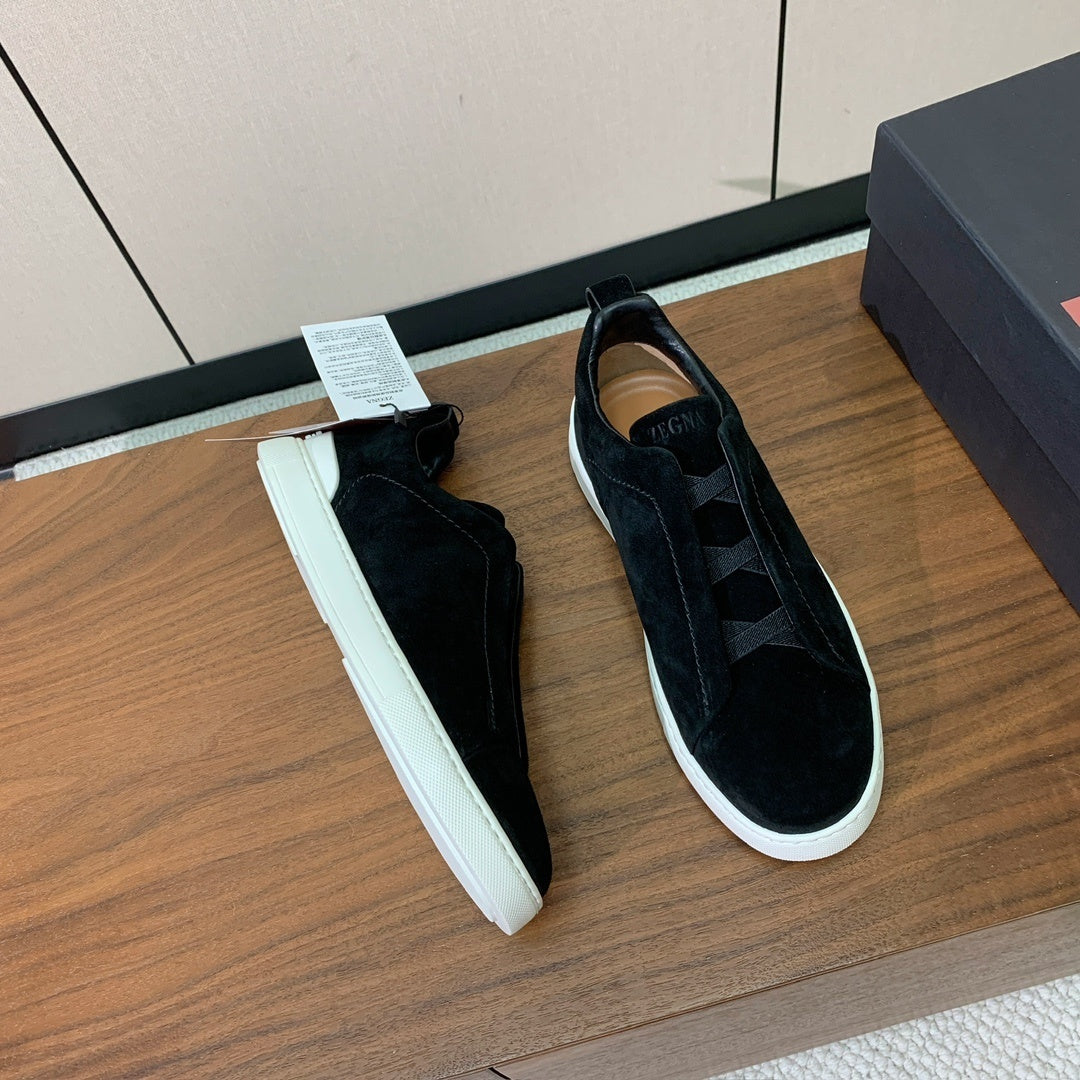 Zegna Triple Stitch em Camurça Preto