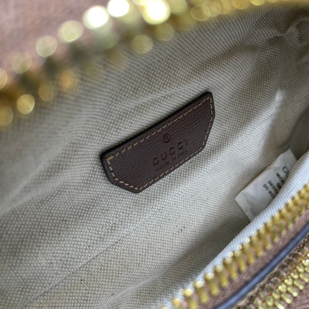 Pochete Gucci GG Embossed Supreme Marrom 28x15x3.5cm