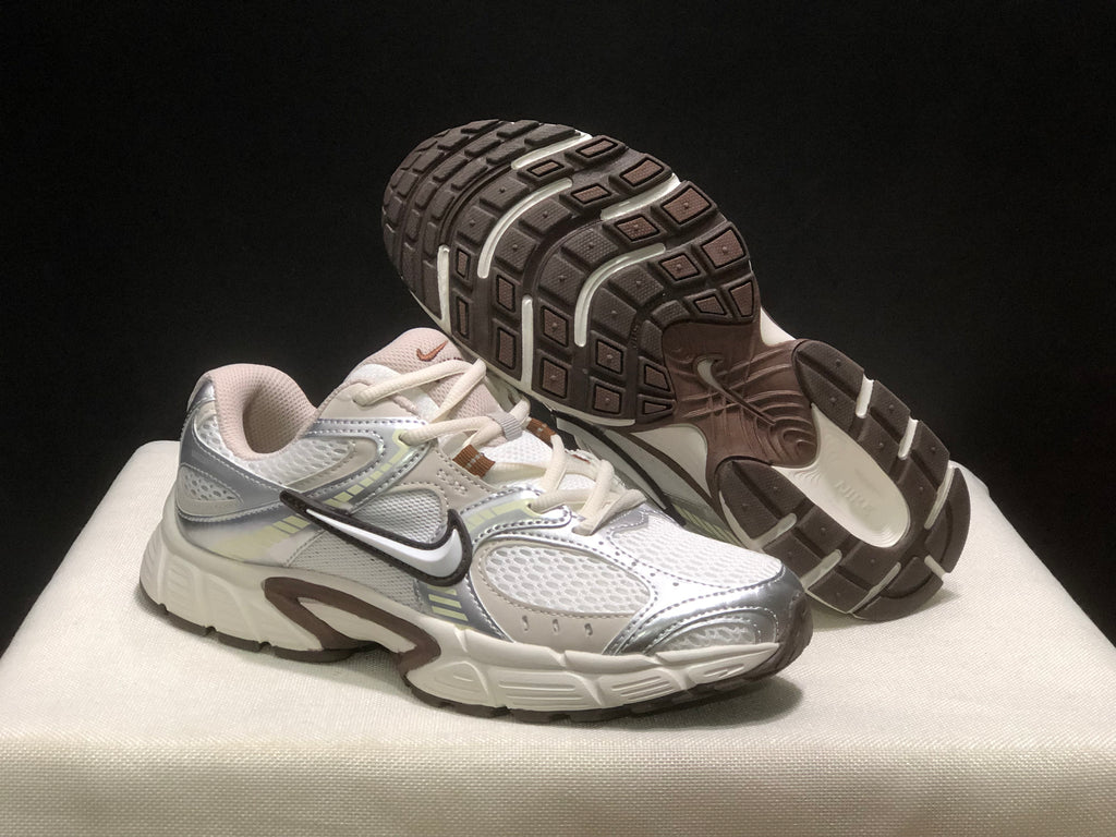 Nike V5 RNR prata