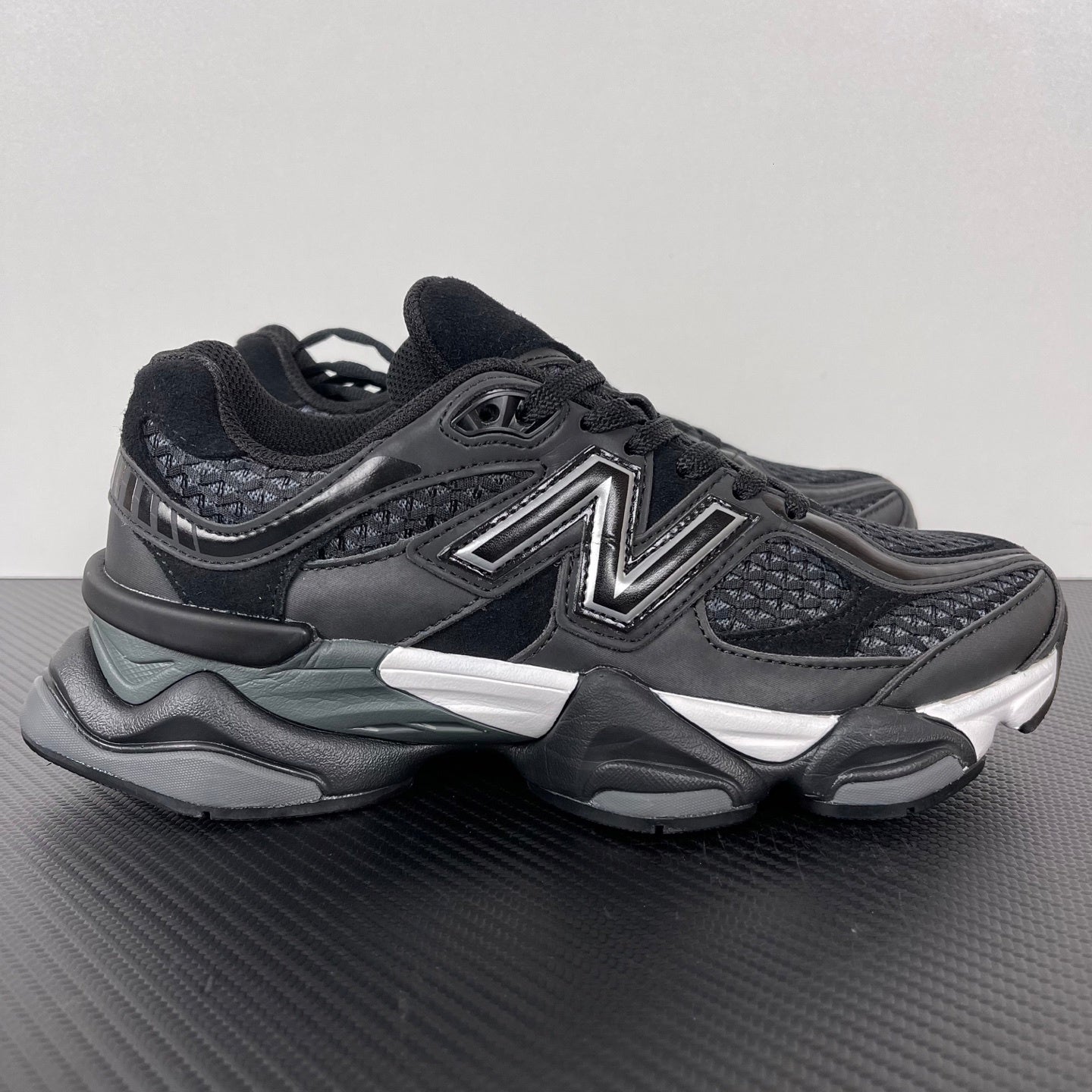 NEW BALANCE 9060 preto