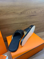 Chinelo Hermès Preto