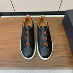 Zegna Triple Stitch em Couro Granulado Preto/Laranja