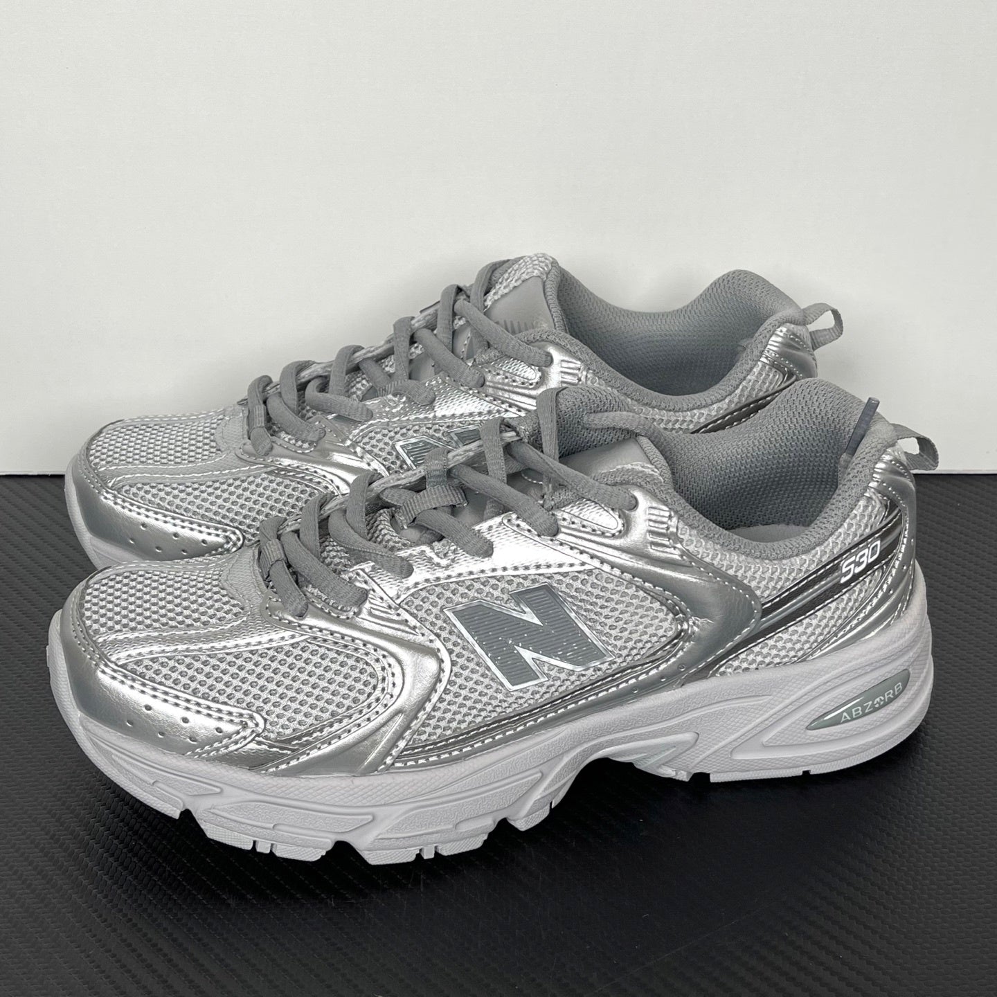 NB 530 Prata/Cinza