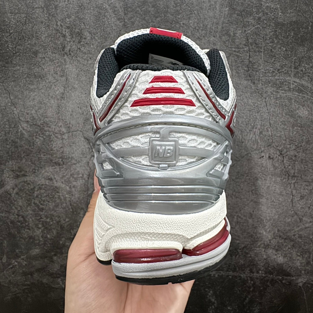 NB 1906 prata/vermelho