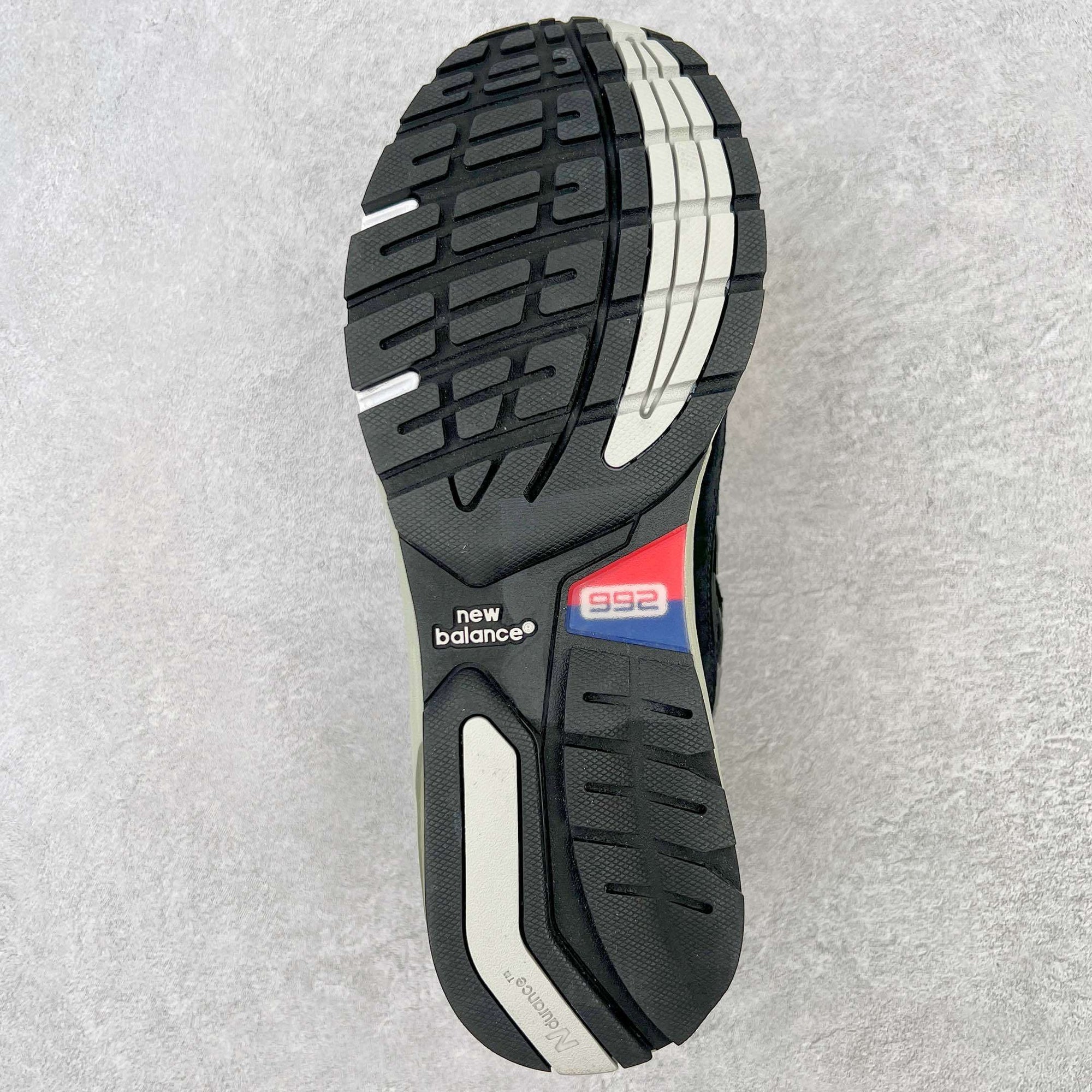 NEW BALANCE 992 Black