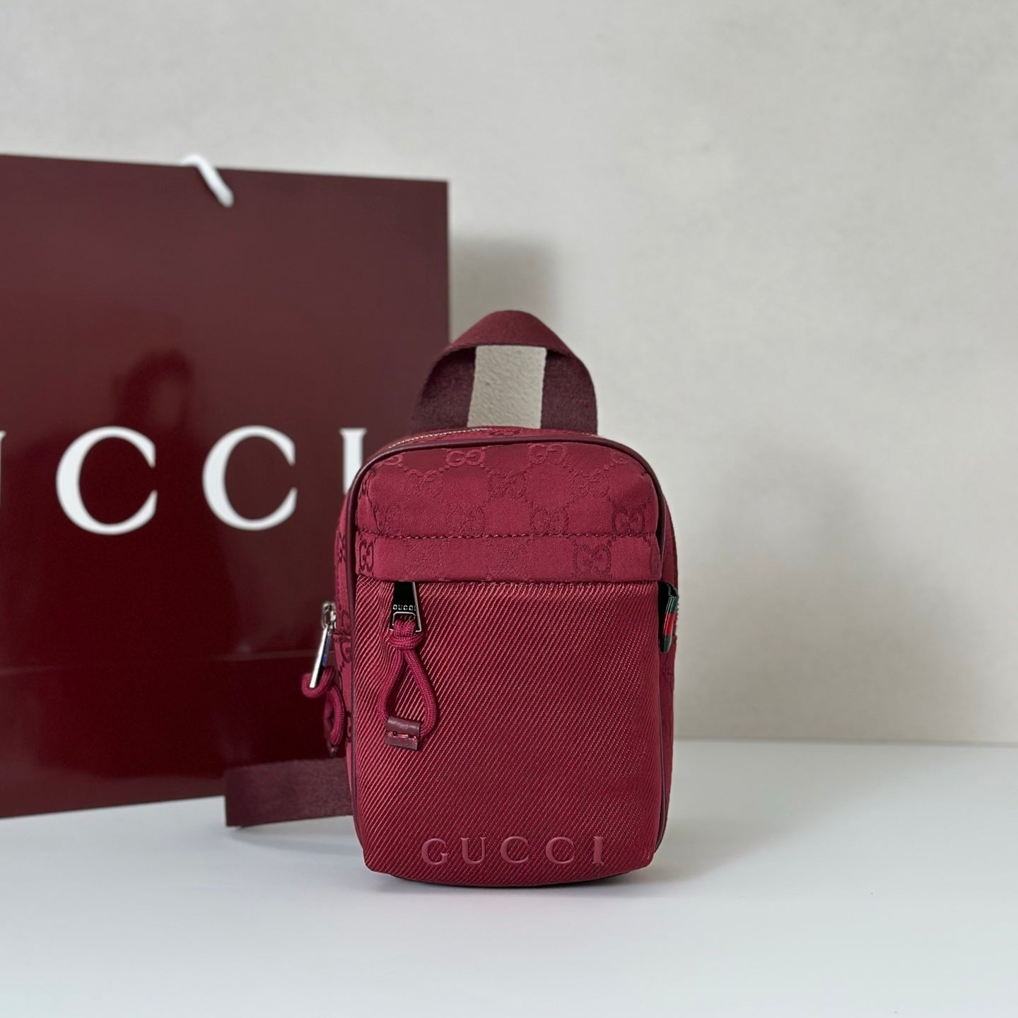 Bag Gucci Nexus Mini GG Vermelho 12.5x17.5x4cm
