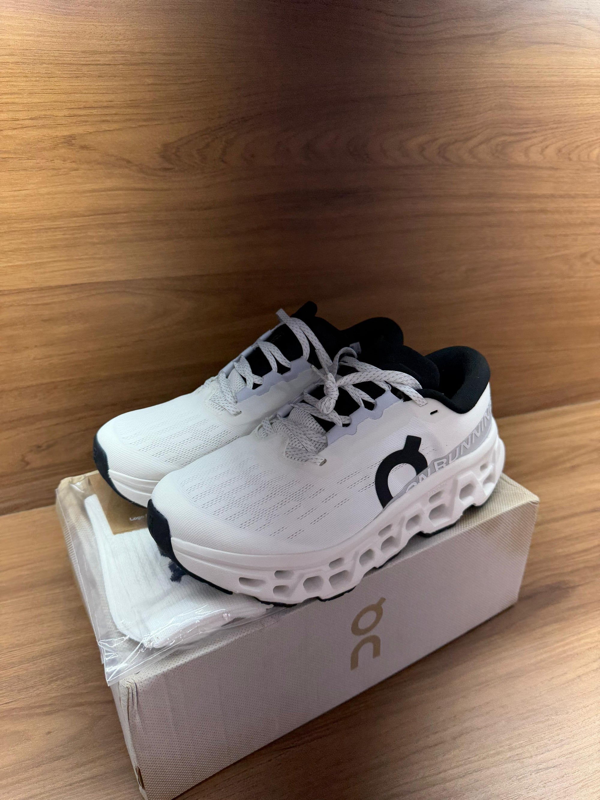 Tênis ON Running Cloudmonster Branco