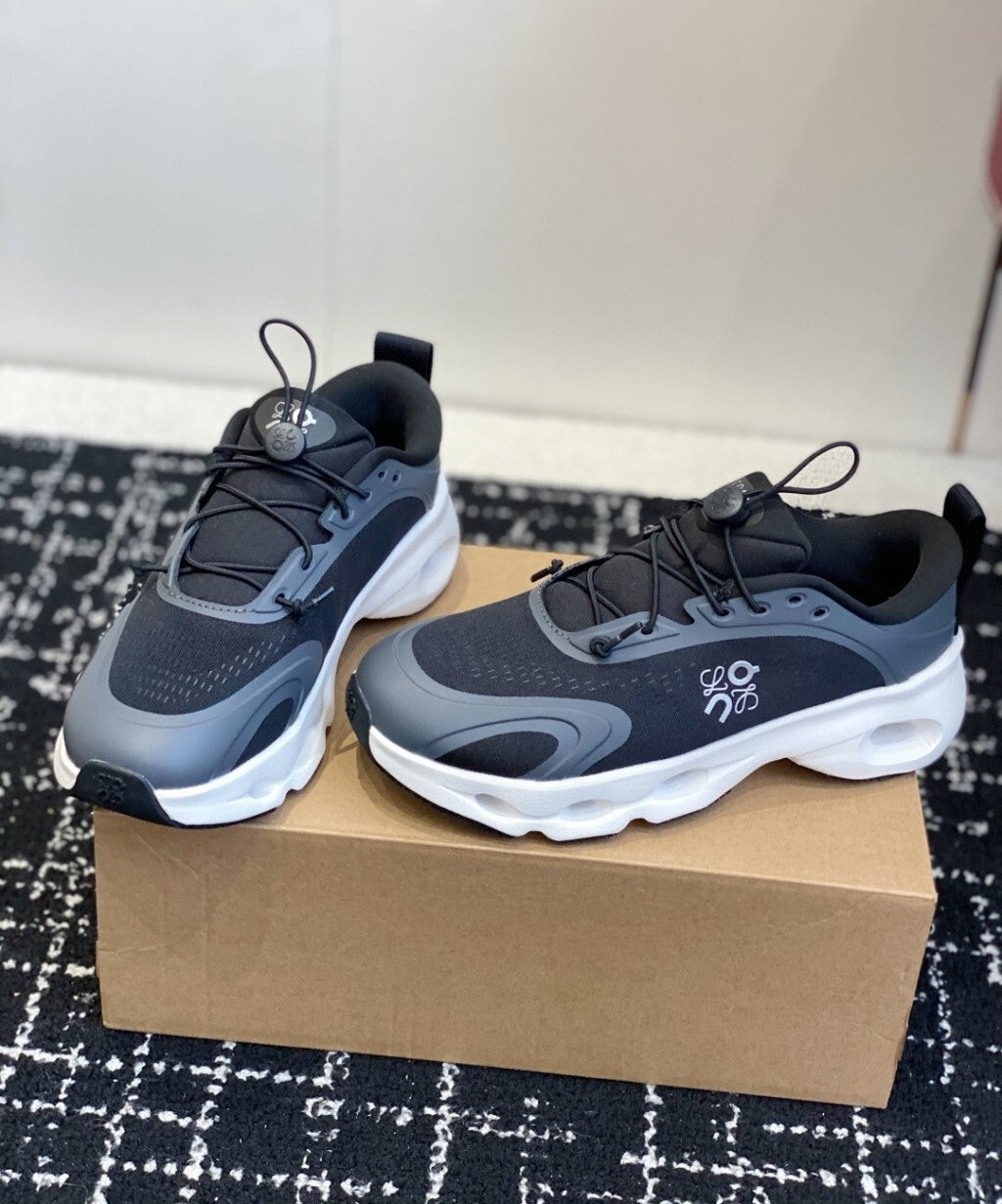 Tênis On Cloudsolo x LOEWE Preto/Branco