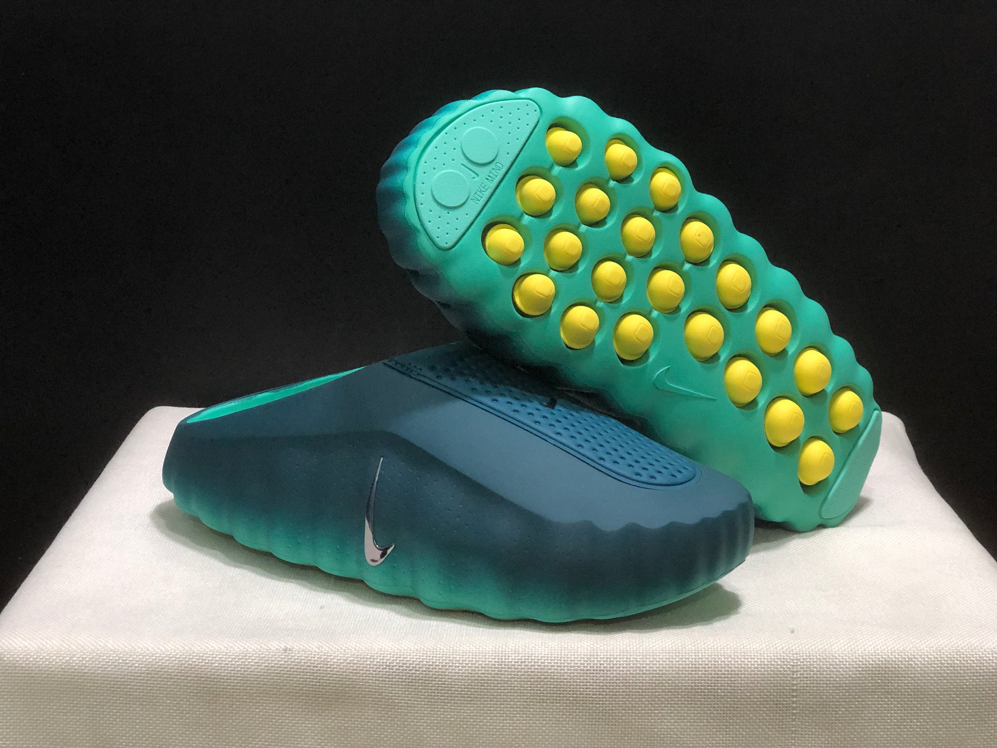 Slide Nike Mind 001 Verde degradê