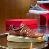 Tênis Ferragamo Gancini em couro Marrom