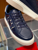 Tênis Ferragamo Gancini em couro Azul