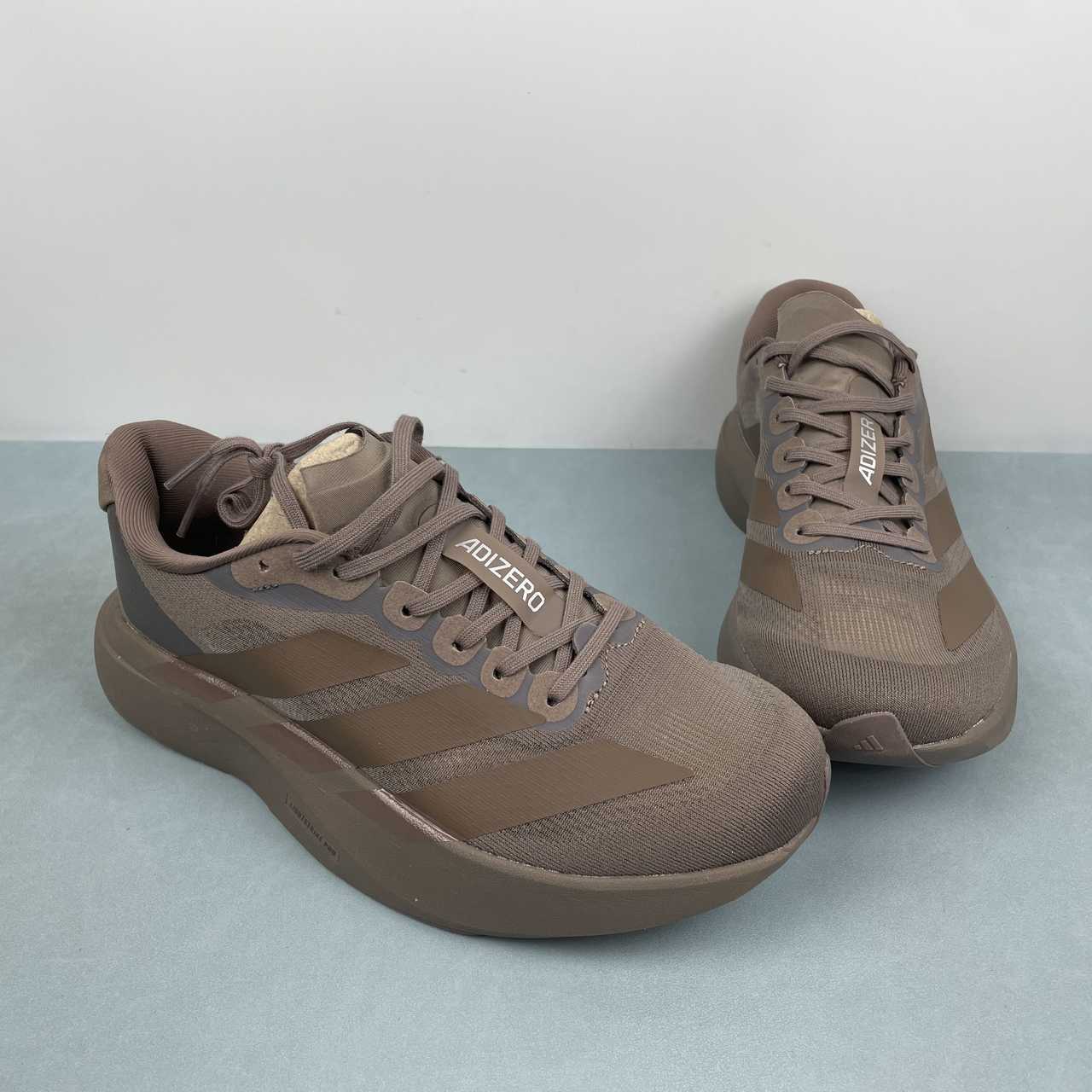 Adizero Evo SL marrom