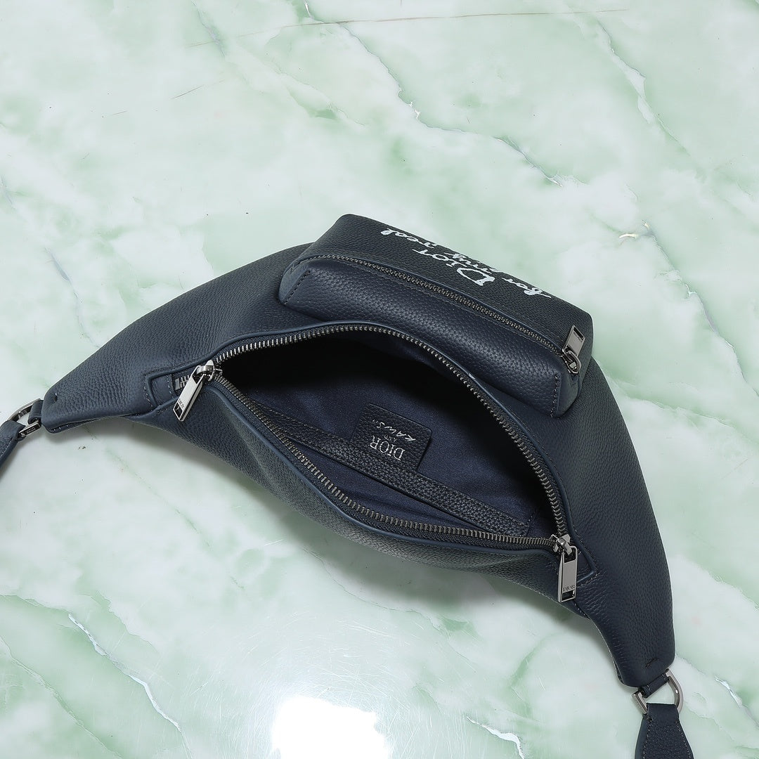 Pochete Dior x Hilton Nel 2024 39×17×11.5 cm