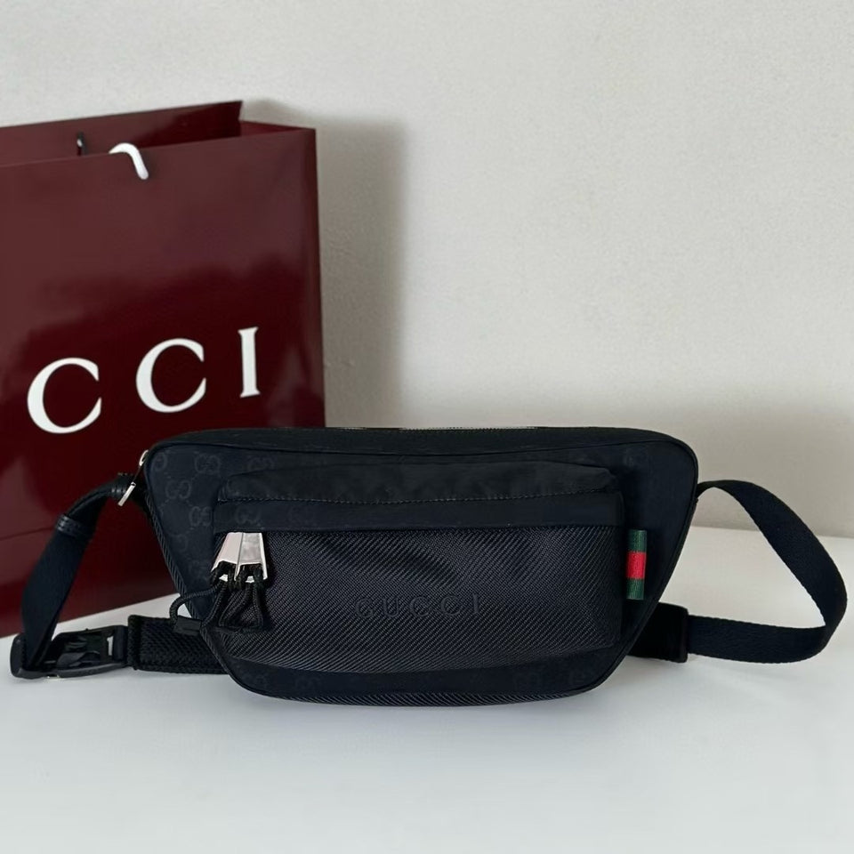 Bag Gucci GG Canvas Slingbag Preto  34x15x10cm