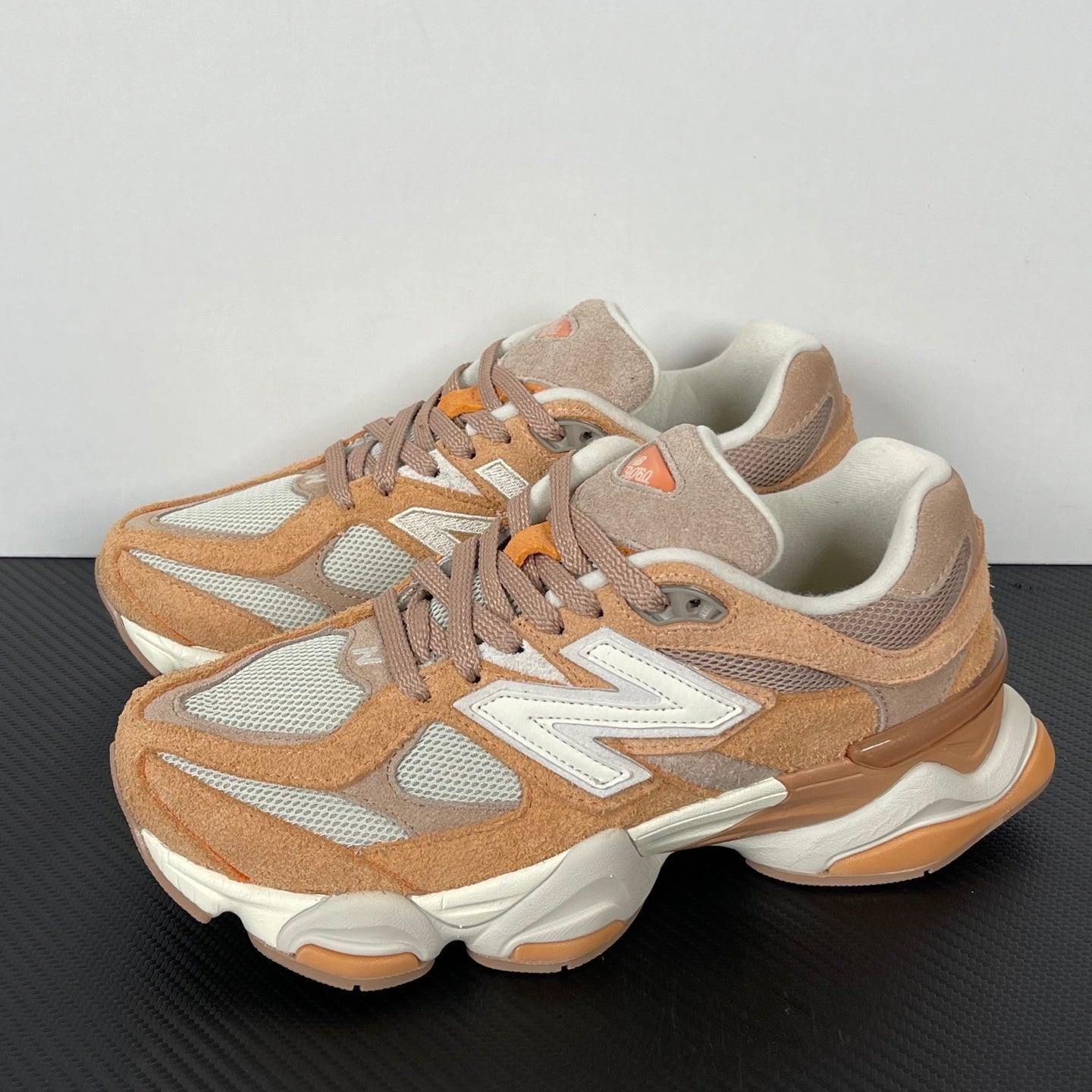 NEW BALANCE 9060 laranja