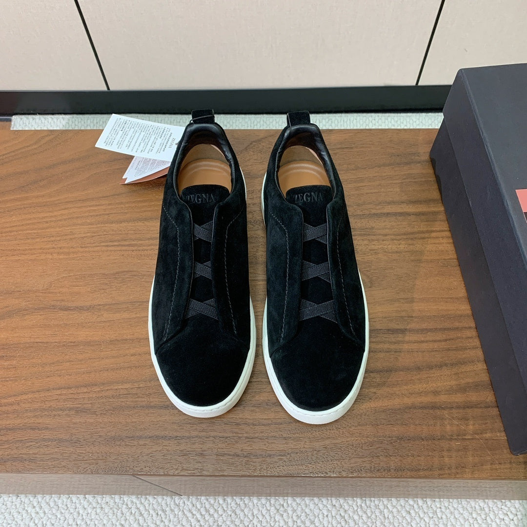 Zegna Triple Stitch em Camurça Preto